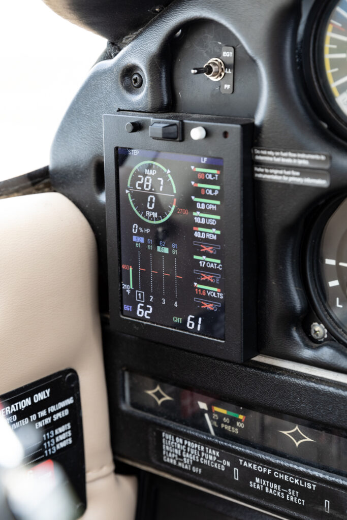 N28MB panel and cabin detail